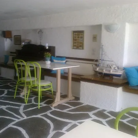 Belmar Self-catered 2* Eretria (Evia)